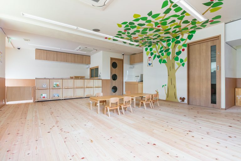 無垢材でできた子どもに優しい保育園リノベーション