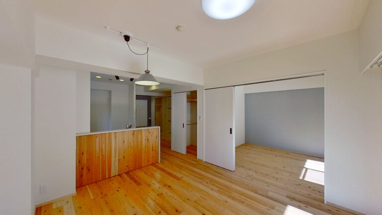 杉材をふんだんに使用した木のリノベーション